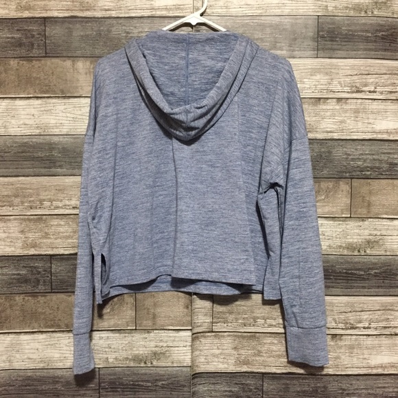 Nike Dri Fit Performance Hoodie Women’s L Blue Pullover Crop Relaxed - Picture 8 of 9